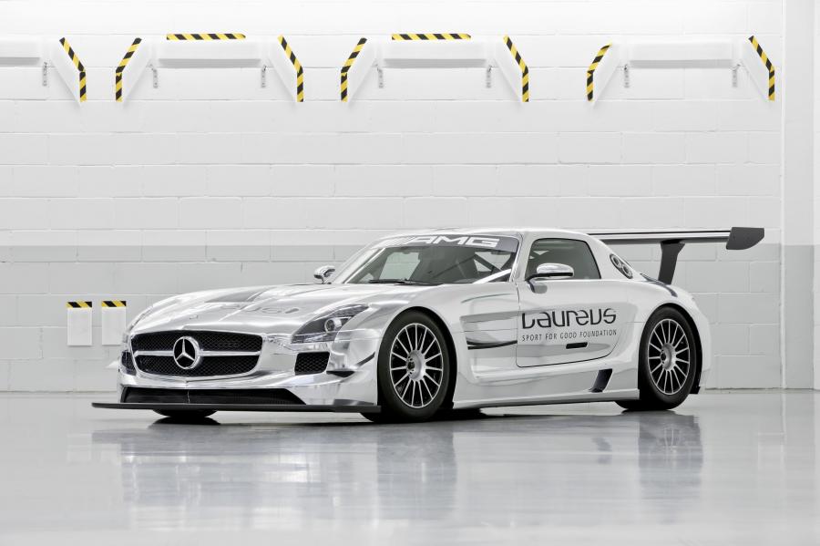  Mercedes-Benz SLS AMG GT3 2011 года  (фото 7 из 38)